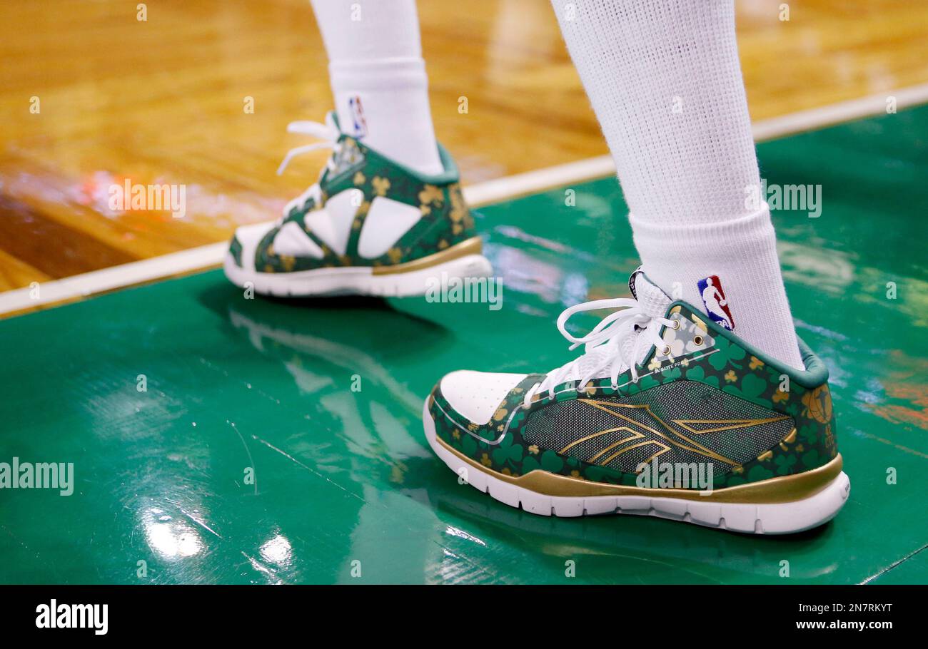 Jason Terry Reebok shoe News: Jason Terry Auctioning Off NBA Finals Game 6 Reebok  main image 2