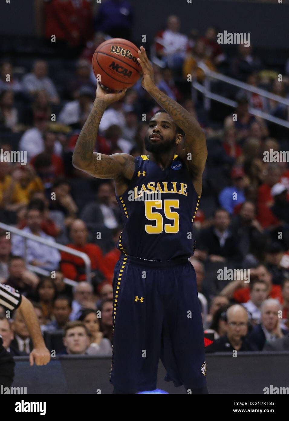 La Salle's Ramon Galloway (55) takes aim against Wichita State during the first half of a West