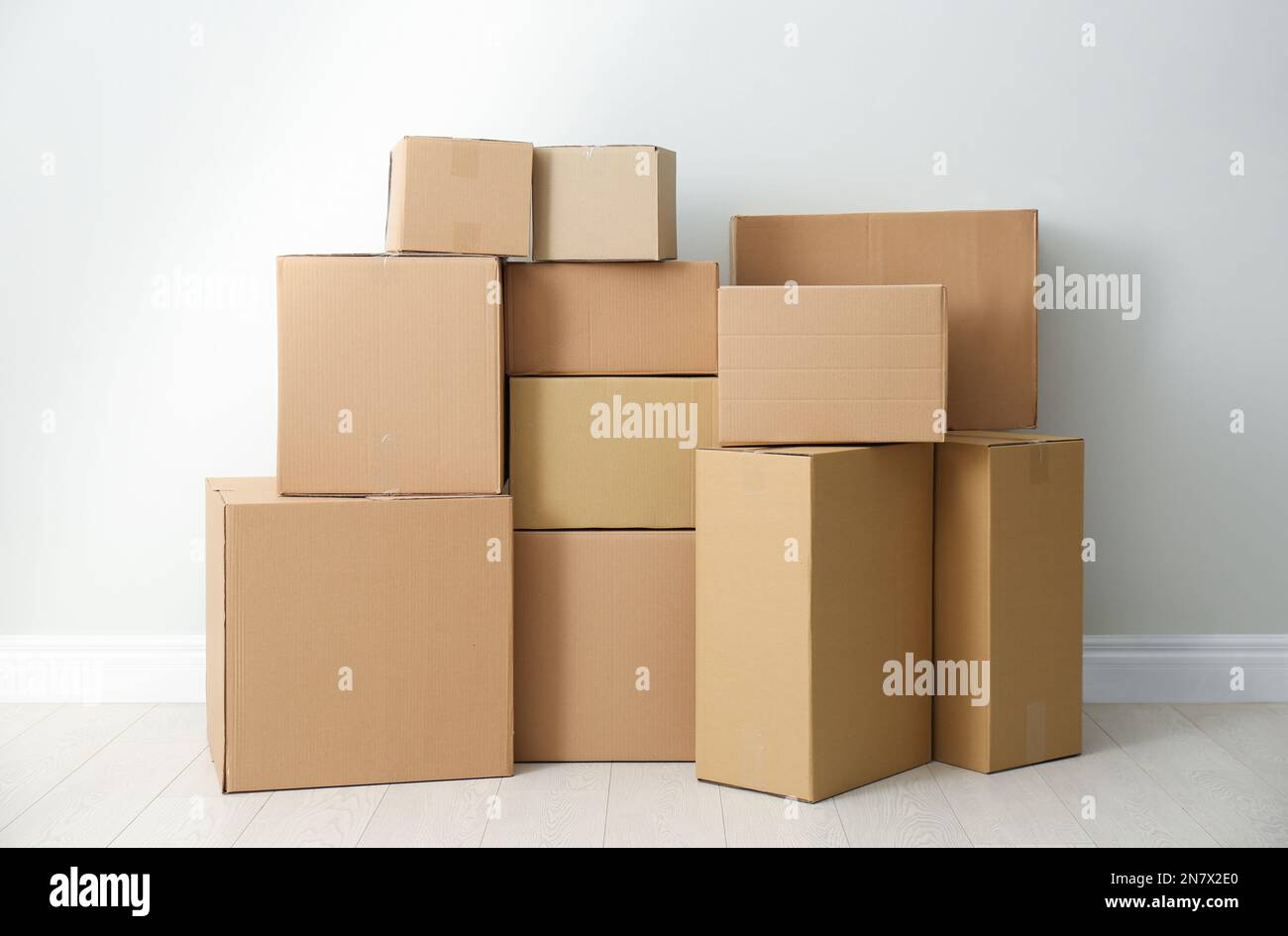 Removing boxes hi-res stock photography and images - Alamy
