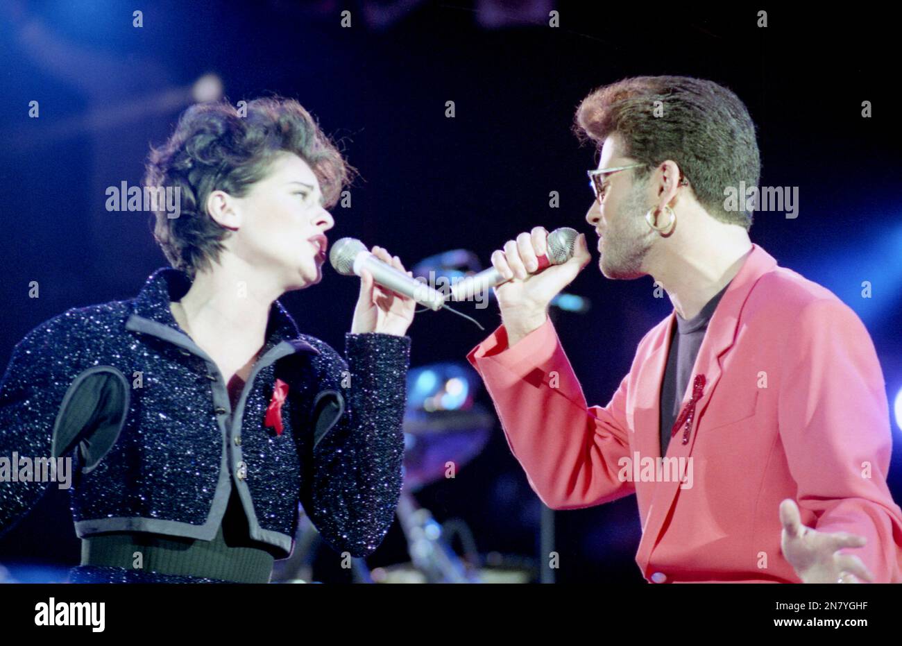 British singers George Michael, right, and Lisa Stansfield perform ...