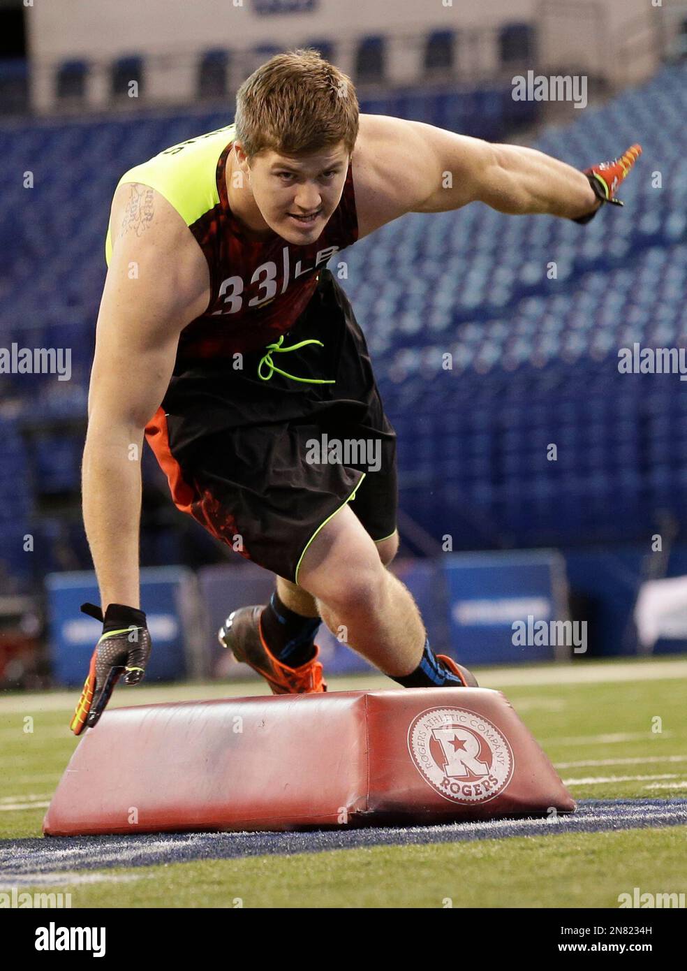 Stanford linebacker Chase Thomas runs a drill during the NFL football