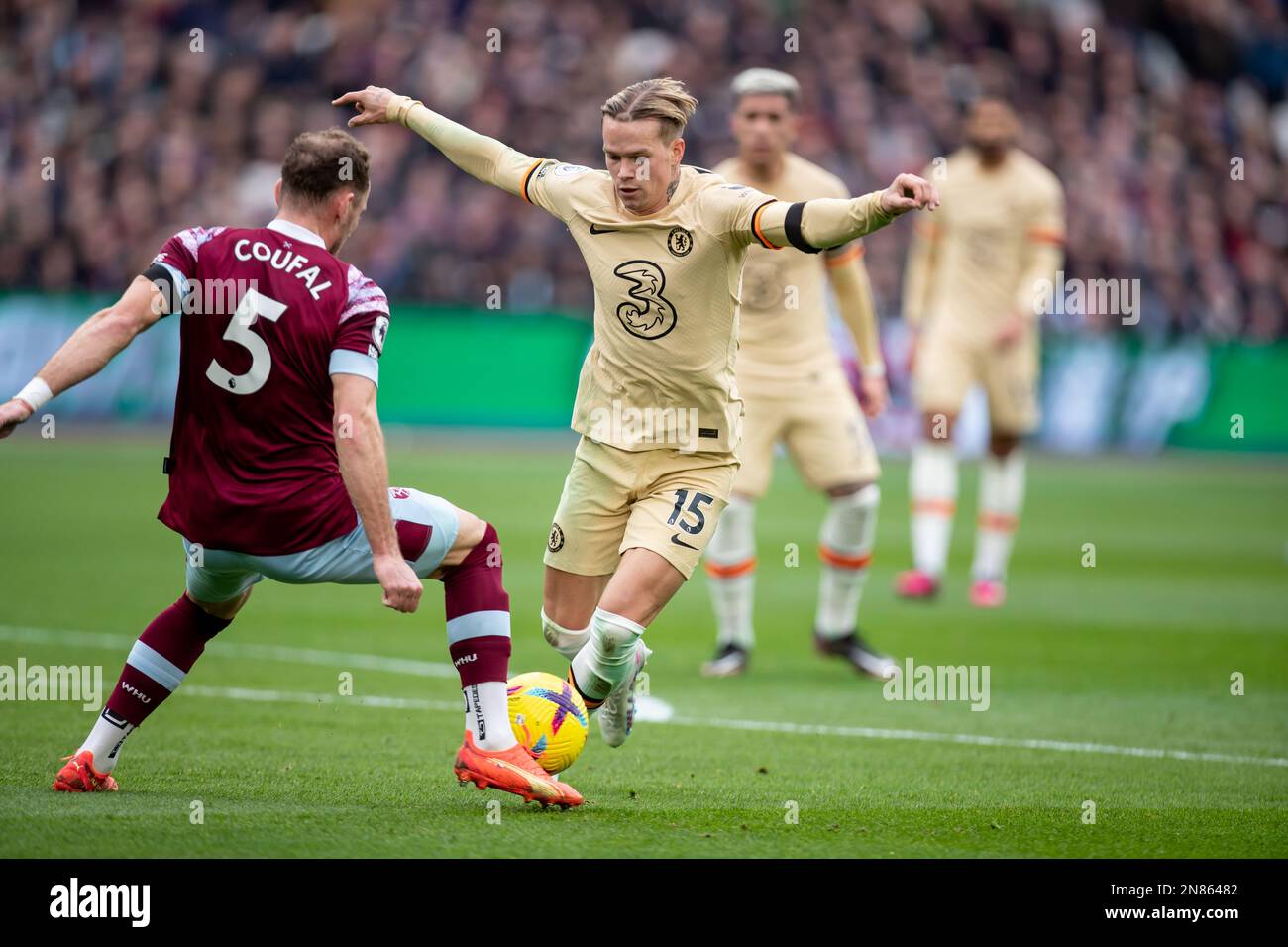 Mykhailo mudryk chelsea hi-res stock photography and images - Alamy