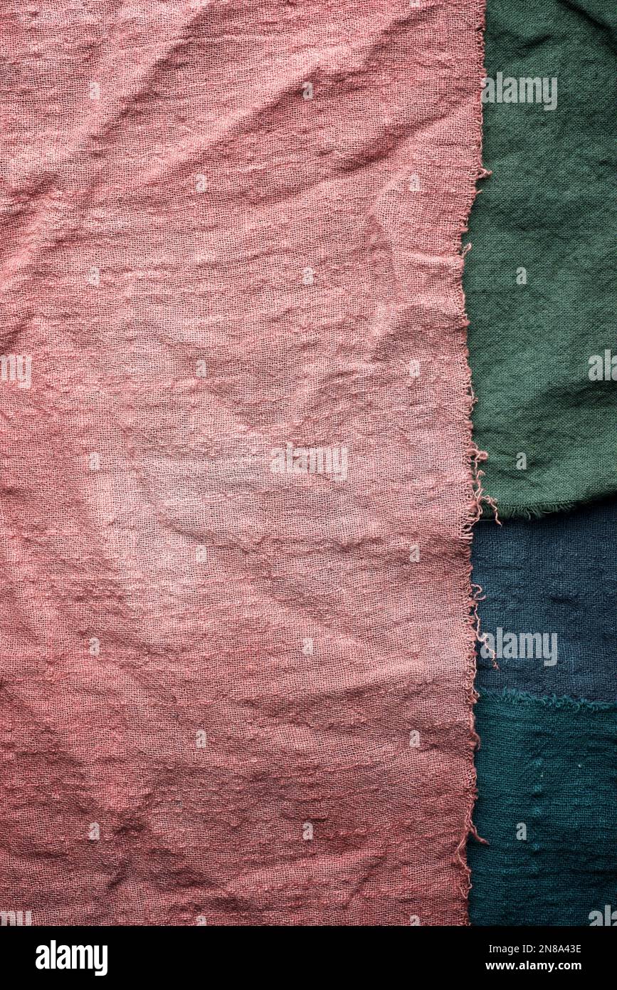 https://c8.alamy.com/comp/2N8A43E/kitchen-rags-background-close-up-at-high-resolution-2N8A43E.jpg