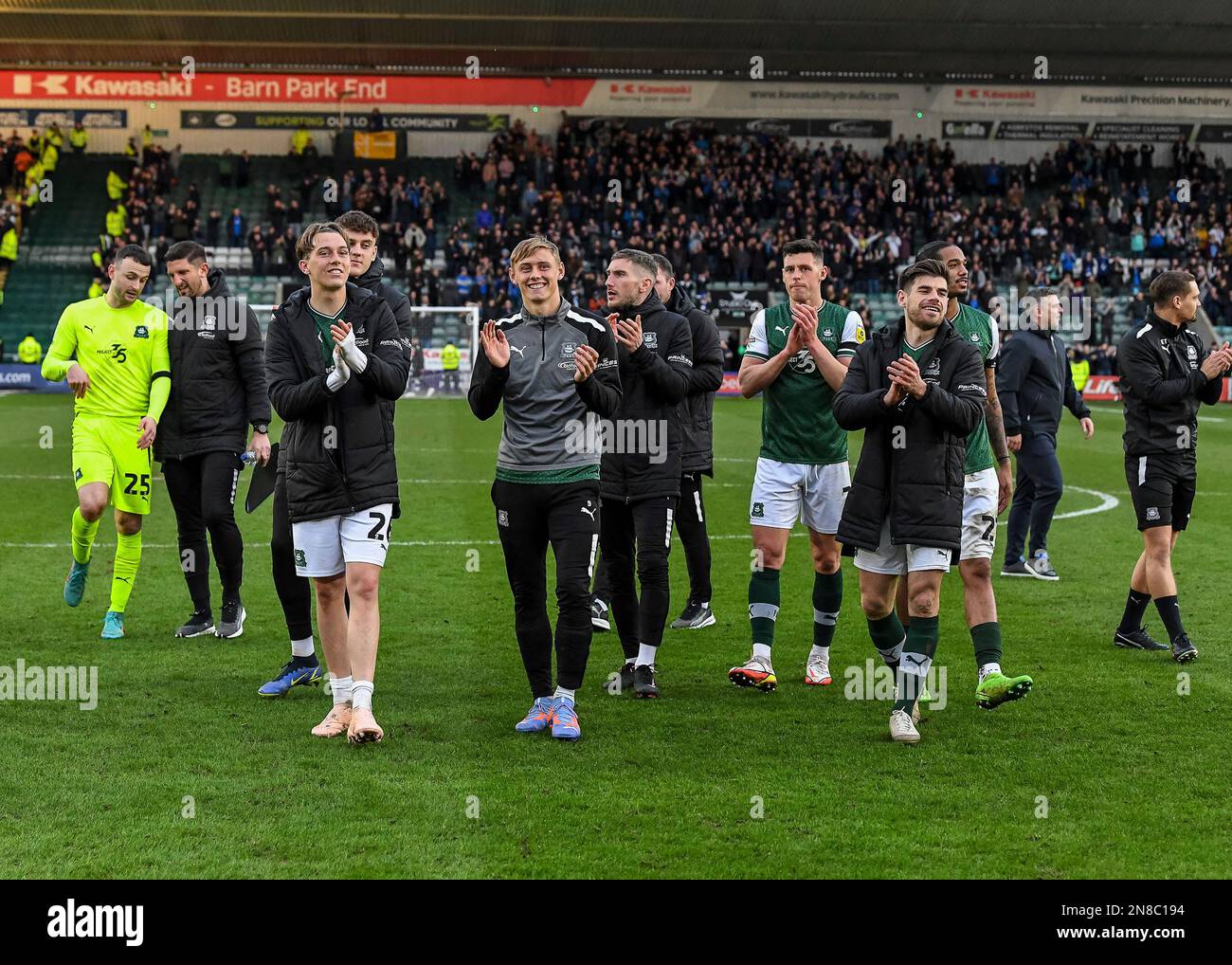 Plymouth Argyle Players Celebrates A Win At Full Time During The Sky Plymouth Argyle Players Celebrates A Win At Full Time During The Sky