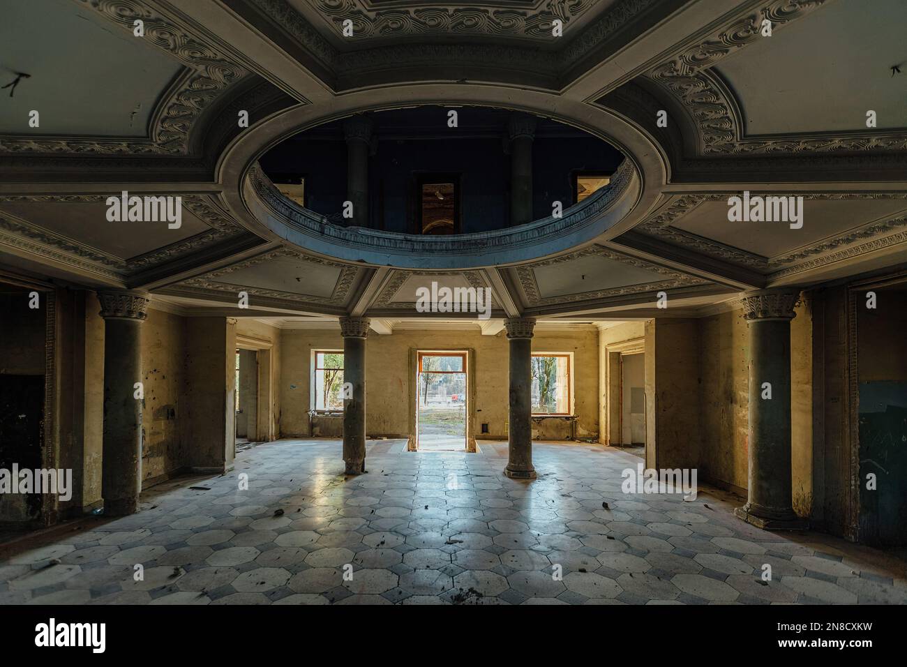 Round Hall Building Entrance round hall at the abandoned house or mansion Stock Photo - Alamy