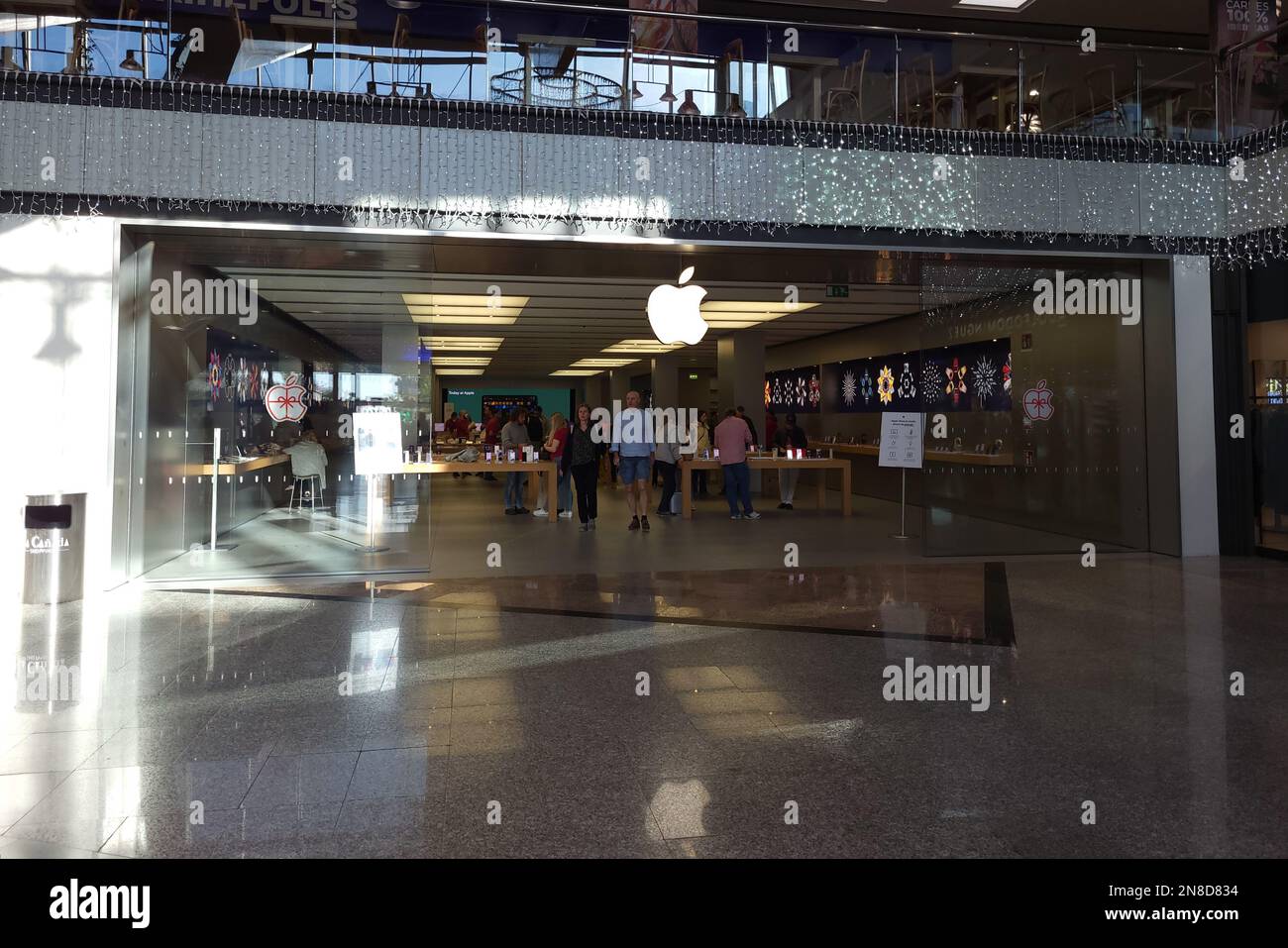 Apple store at La Cañada shopping center, Marbella, Spain Stock Photo