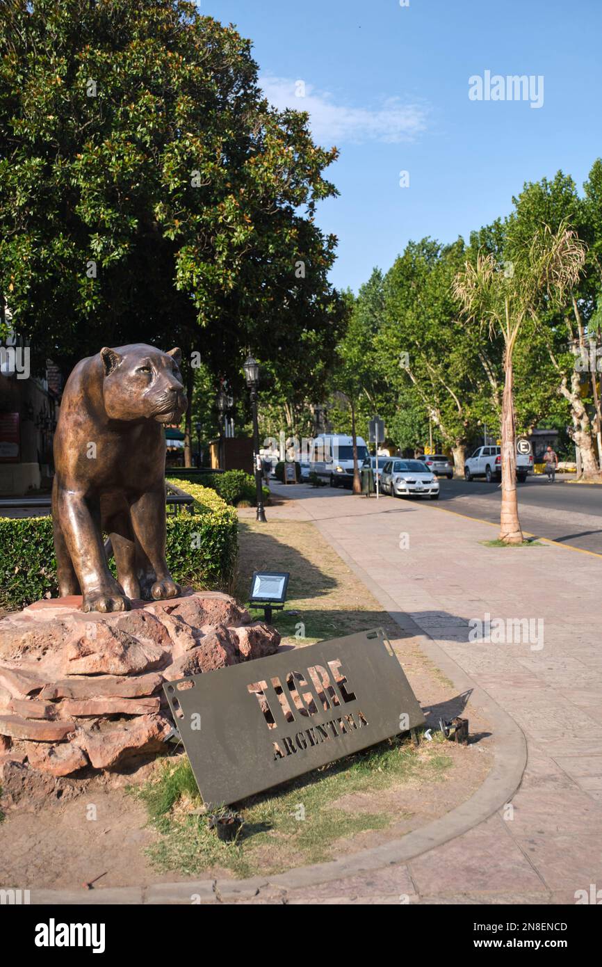 Tigre, Buenos Aires, Argentina, Jan 11 2022: Yaguarete Sculpture, a bronze statue representing a male jaguar, located at the Fluvial Station. Stock Photo