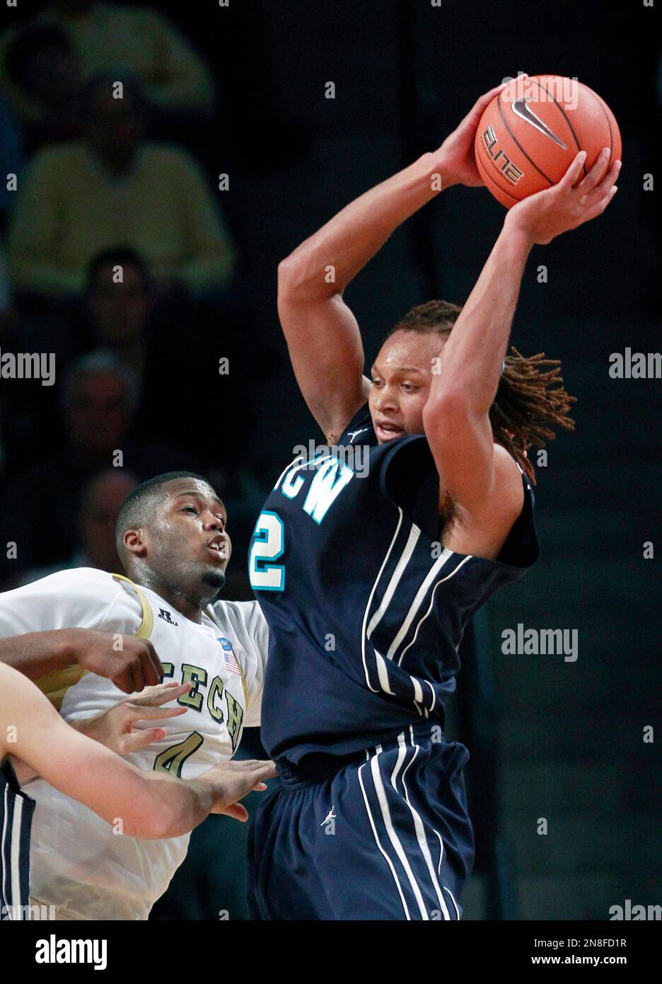 North Carolina-Wilmington forward Keith Rendleman (2) and Georgia Tech ...