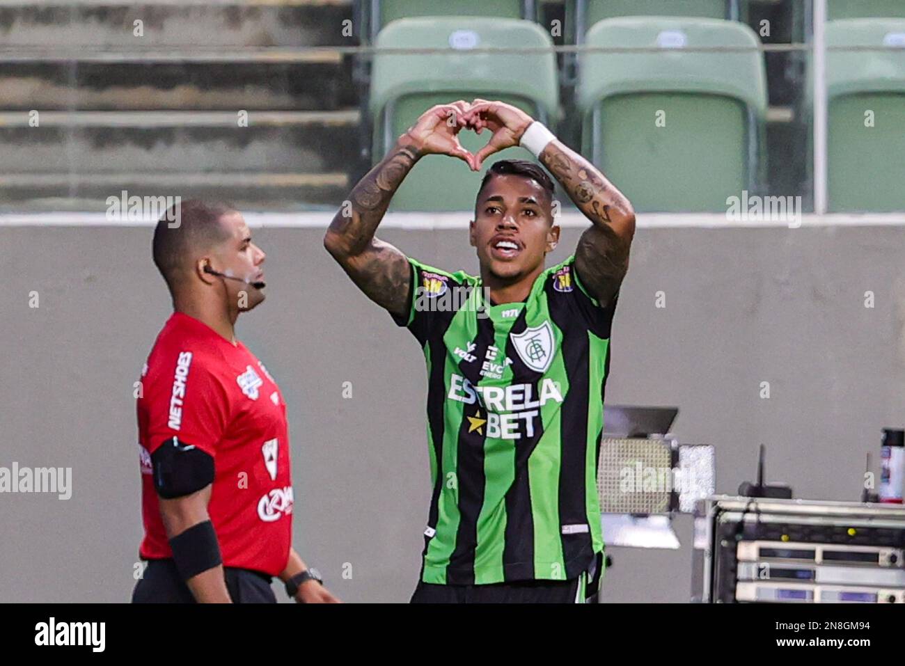 MG - Belo Horizonte - 02/11/2023 - MINEIRO 2023, AMERICA-MG X DEMOCRATA-GV  - Matheusinho player of America-MG celebrates his goal during a match  against Democrata at the Independencia stadium for the Mineiro