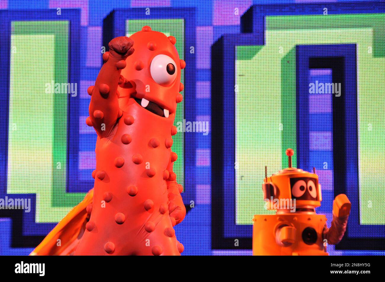 Muno, left, and Plex perform onstage at Yo Gabba Gabba! Live!: Get The  Sillies Out! 50+ city tour kick-off performance on Thanksgiving weekend at  Nokia Theatre L.A. Live on Friday Nov. 23