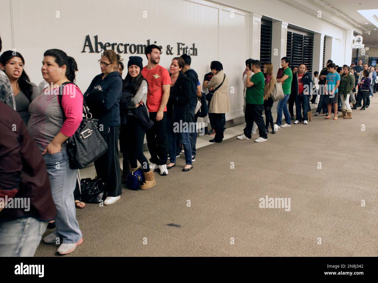abercrombie and fitch galleria mall
