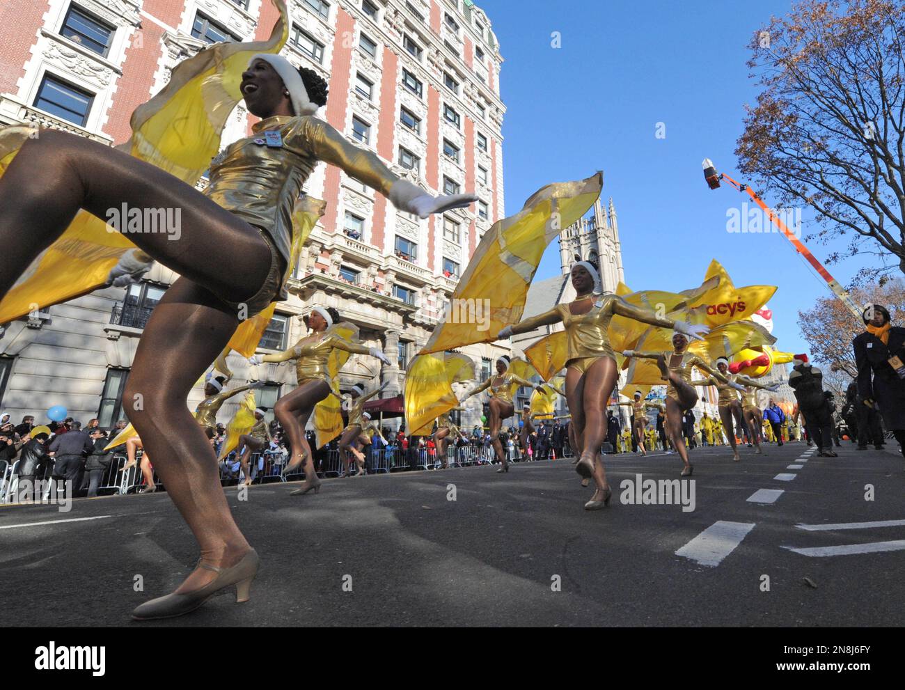 Dancers fill the street as the 86th annual Macy's Thanksgiving Day ...