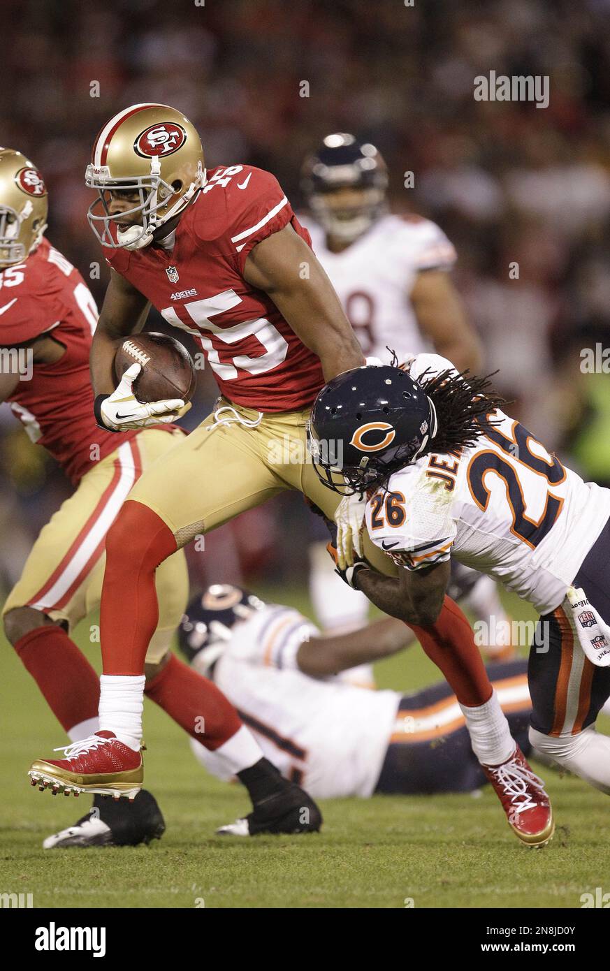 San Francisco 49ers wide receiver Michael Crabtree (15) runs against