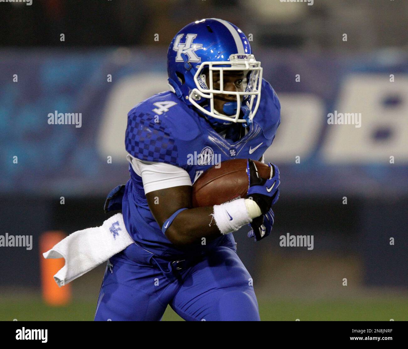Kentucky junior tailback Raymond Sanders looks for running room in the