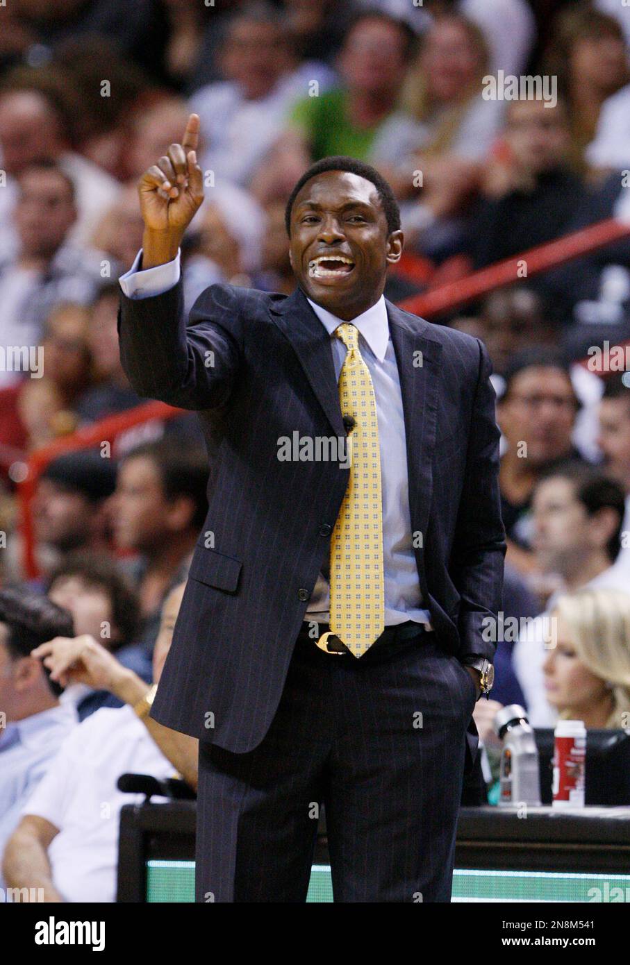 Brooklyn Nets head coach Avery Johnson calls out to players during the