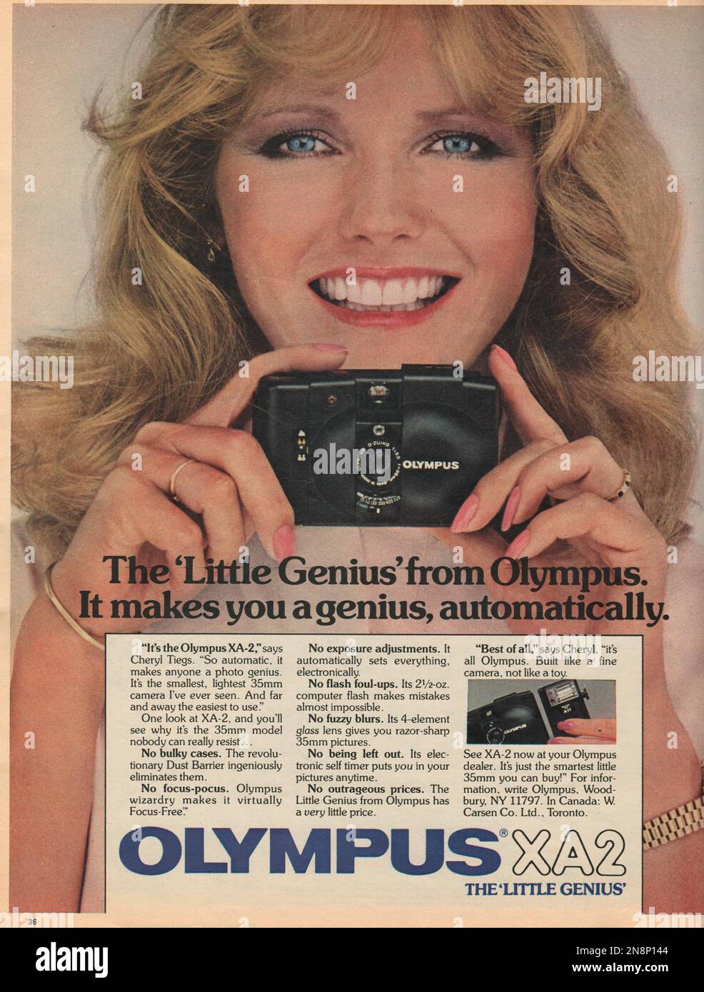 Olympus XA-2 cameramagazine advertisement 1981, paper advert The New York Times magazine, Olypus camera advert with Cheryl Tiegs Stock Photo