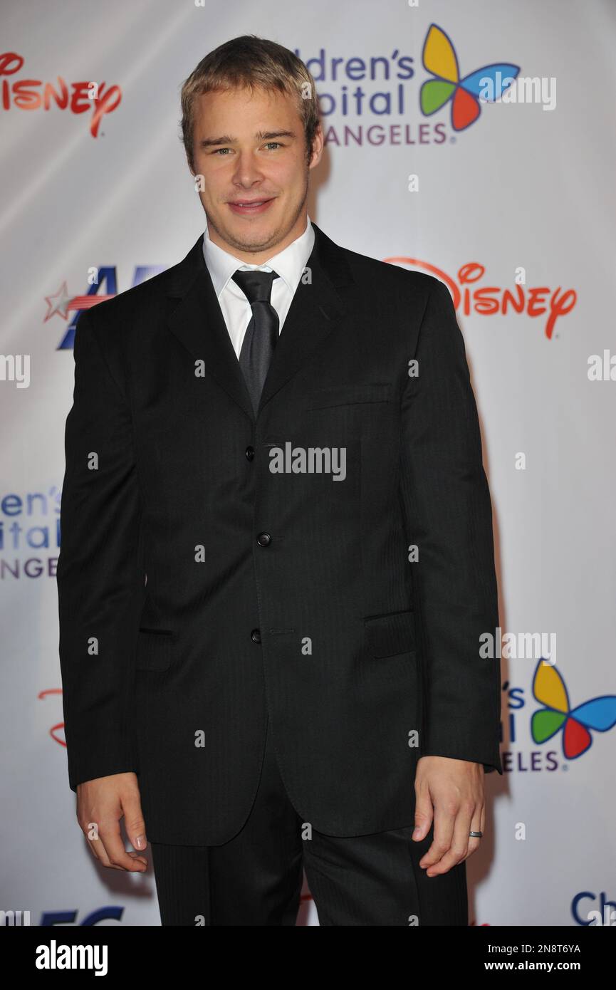 Dustin Brown attends Children’s Hospital LA Gala: Noche de Ninos at L.A