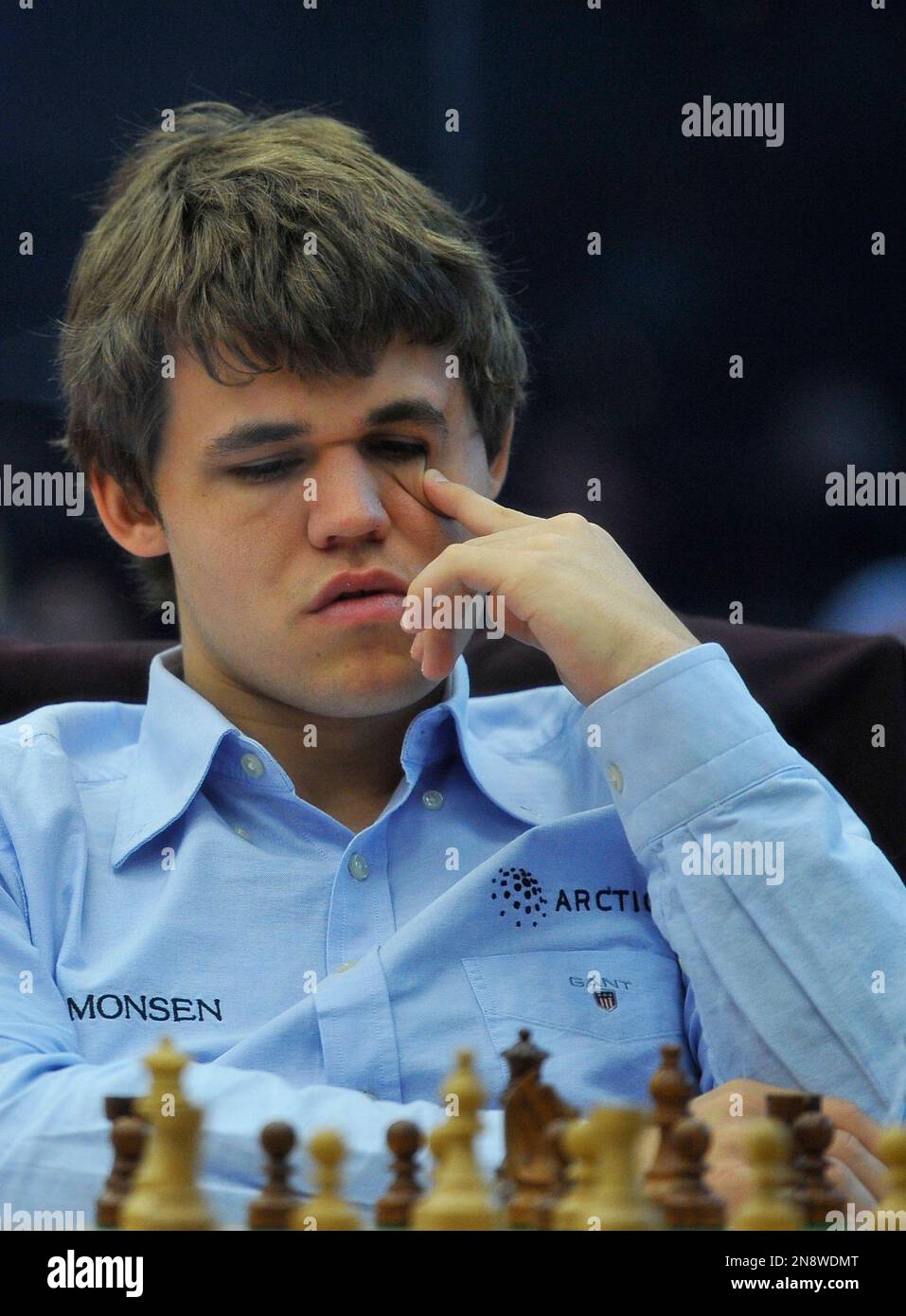 Chess grandmaster Magnus Carlsen awarded NFT trophy after