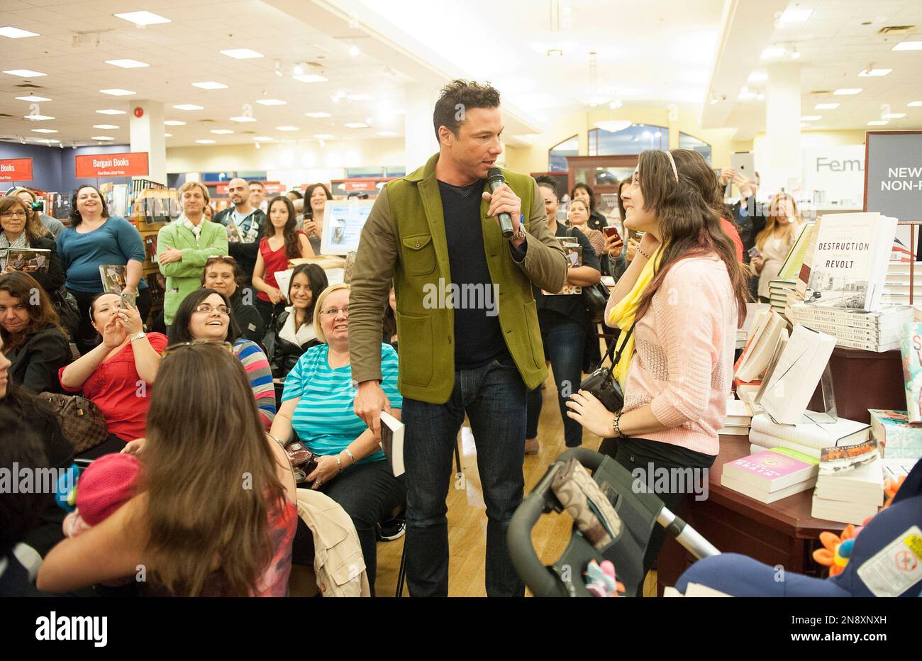 Chef Rocco DiSpirito signs copies of his book 