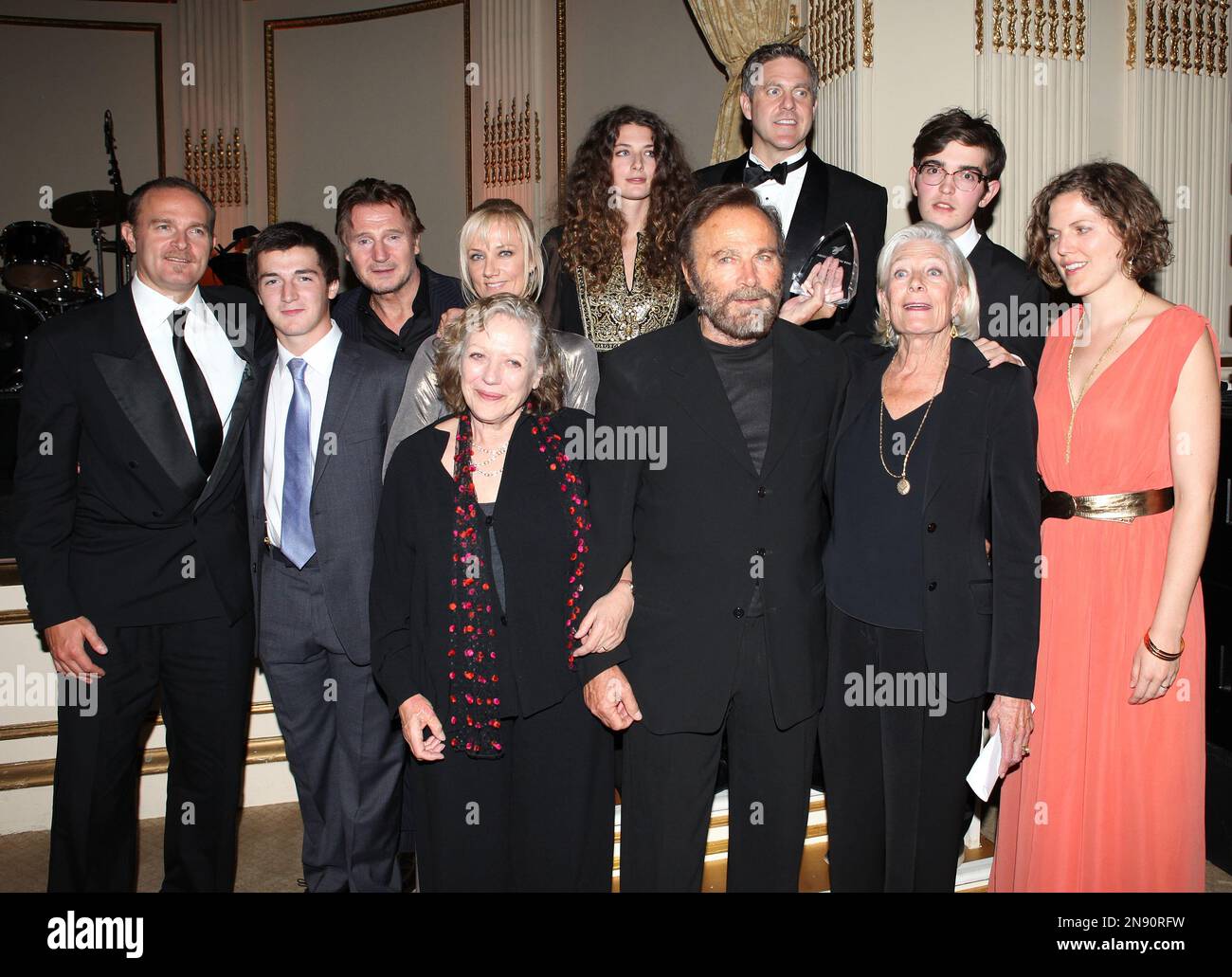 Vanessa Redgrave, Liam Neeson, Joely Richardson, Carlo Gabriel Nero ...