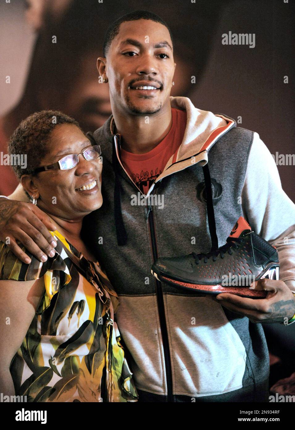 Chicago Bulls Derrick Rose poses with his mother Brenda Rose after unveiling his new shoe the