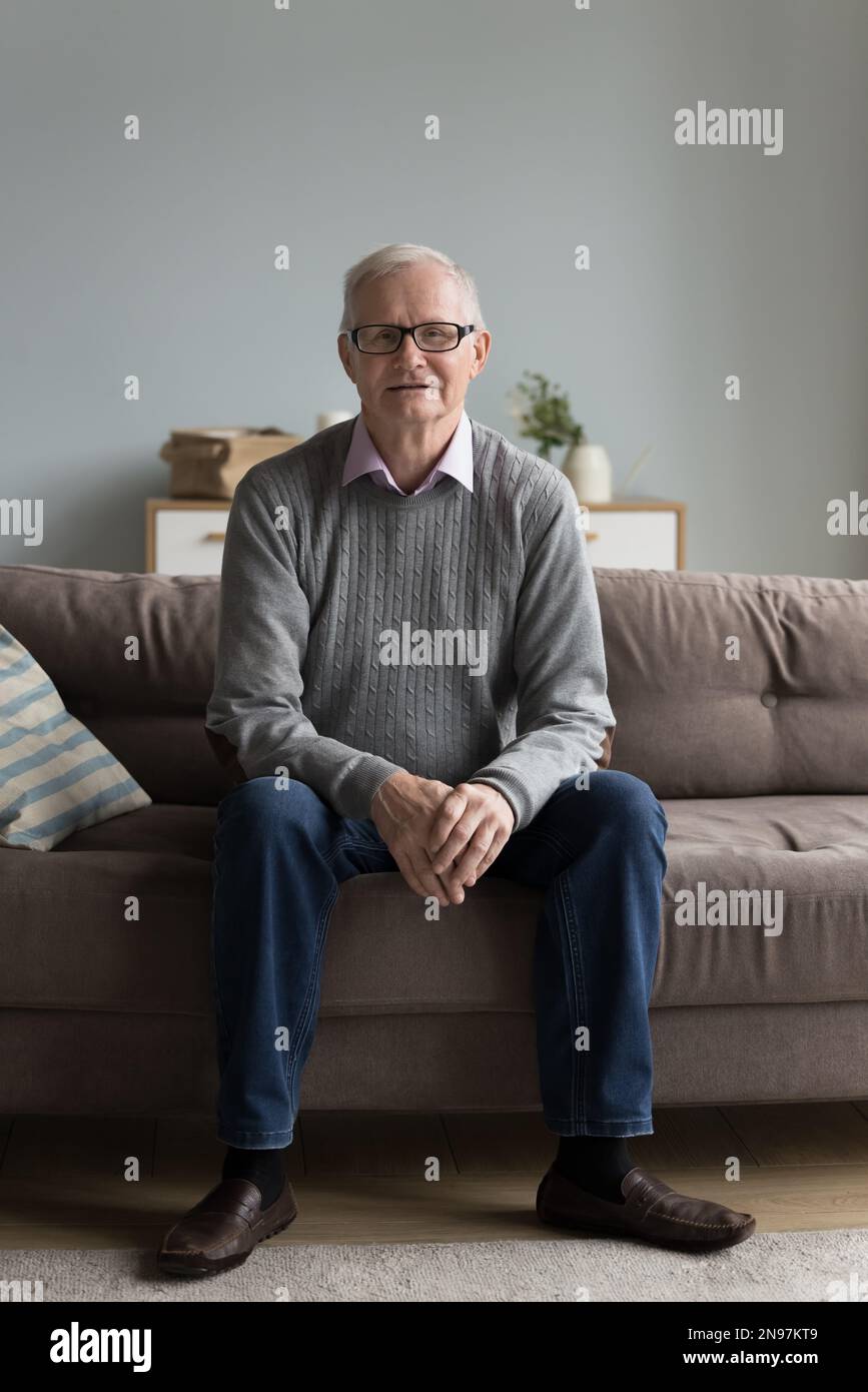 Caucasian old man in glasses hi-res stock photography and images - Alamy