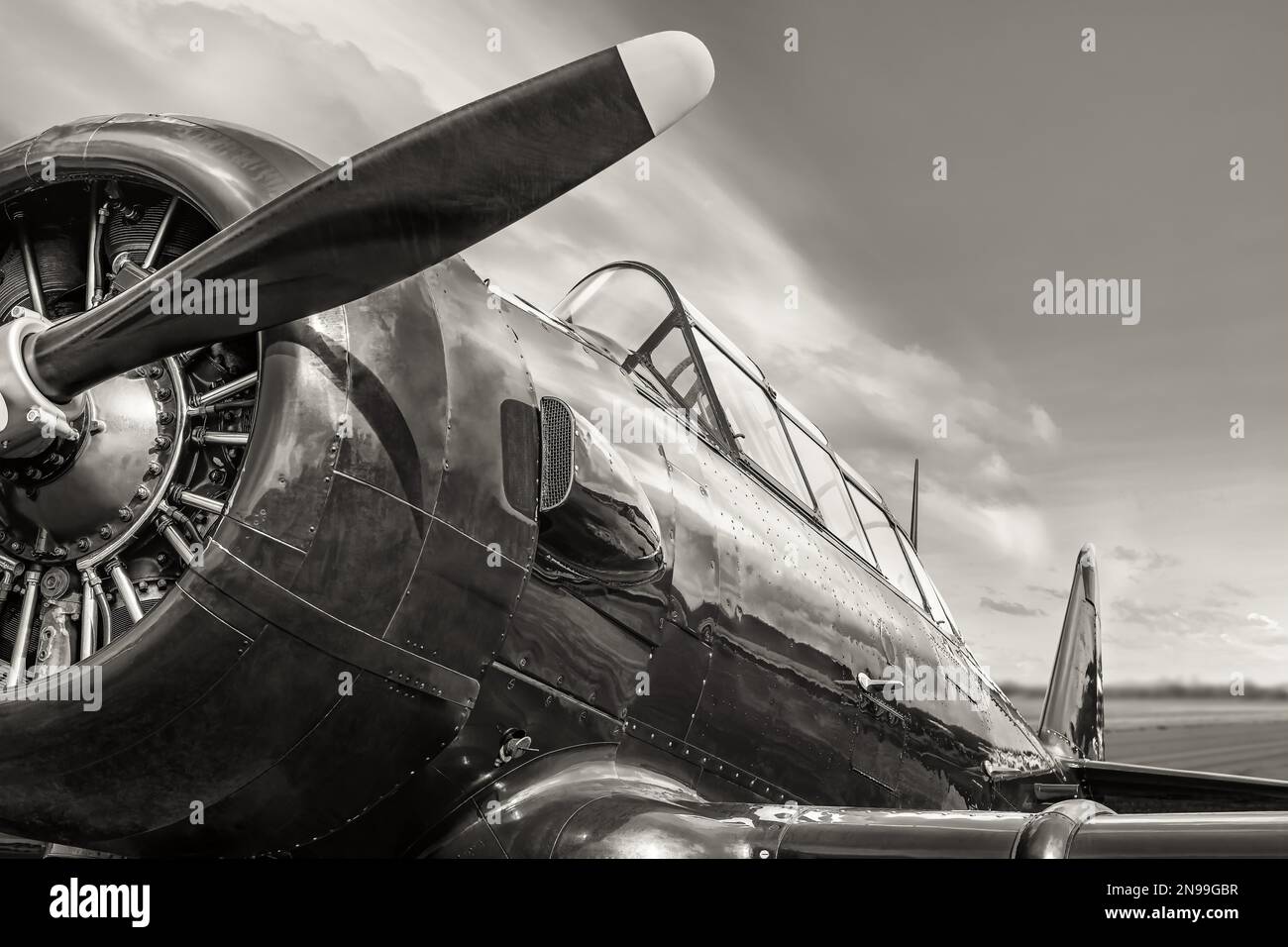 Propeller Of An Historical Aircraft Stock Photo Alamy propeller-of-an-historical-aircraft-stock-photo-alamy