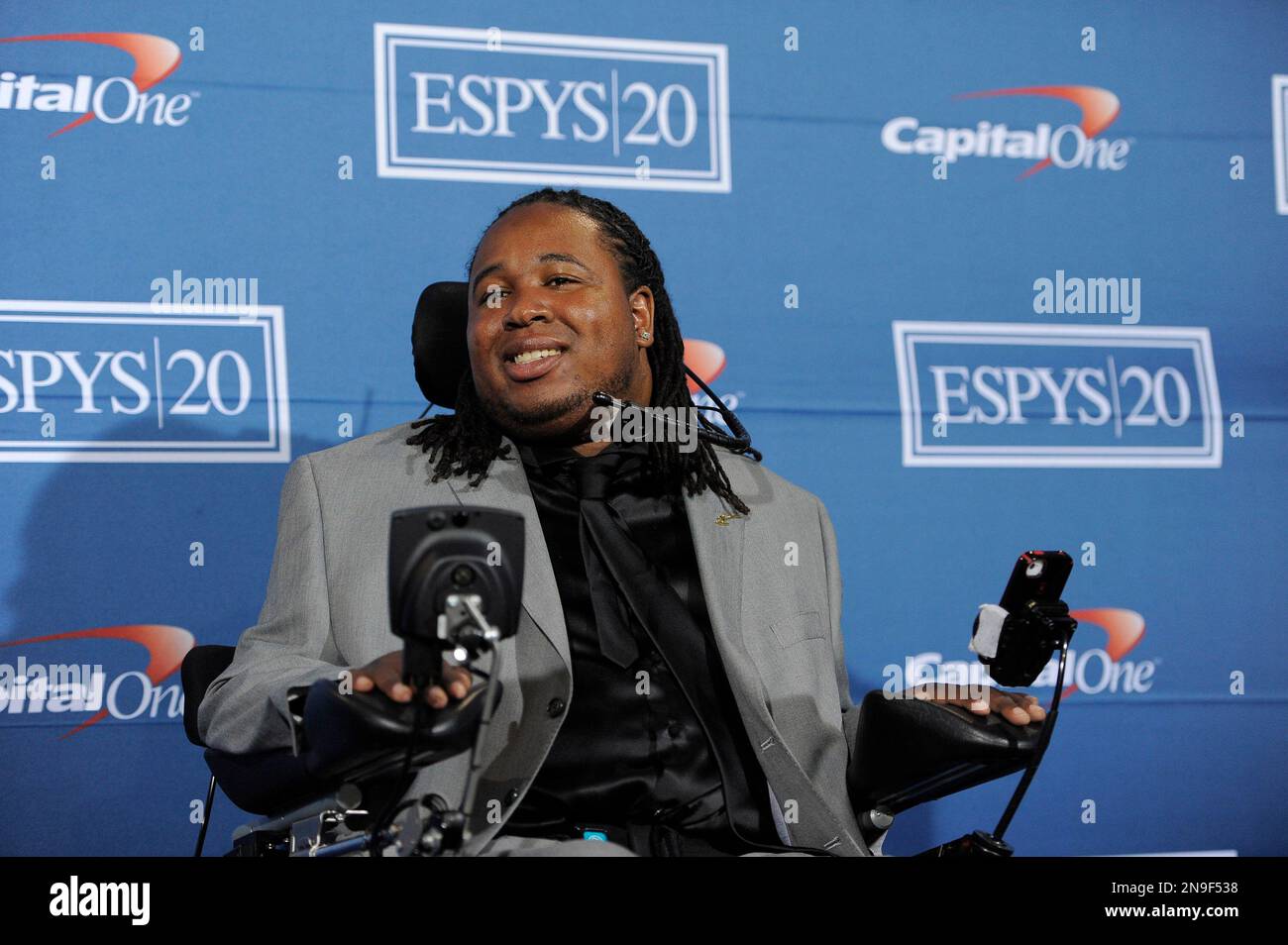 Paralyzed Rutgers football player Eric LeGrand backstage at the ESPY