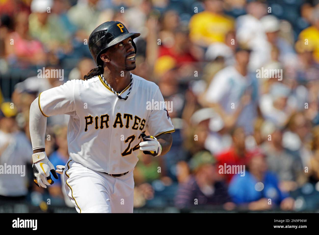 Giants acquire Andrew McCutchen from Pirates - The Boston Globe