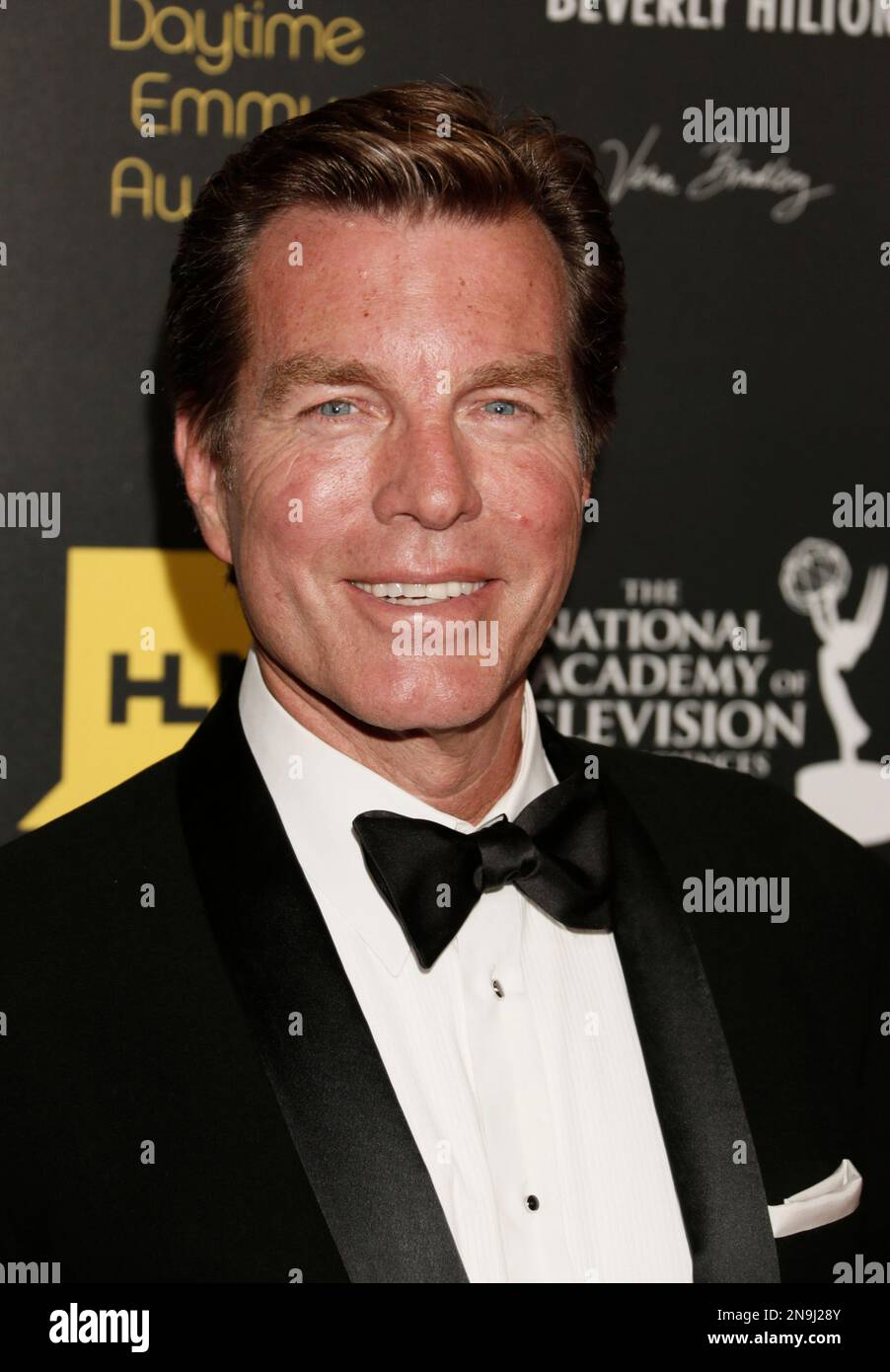 Peter Bergman arrives at the 39th Annual Daytime Emmy Awards on HLN at