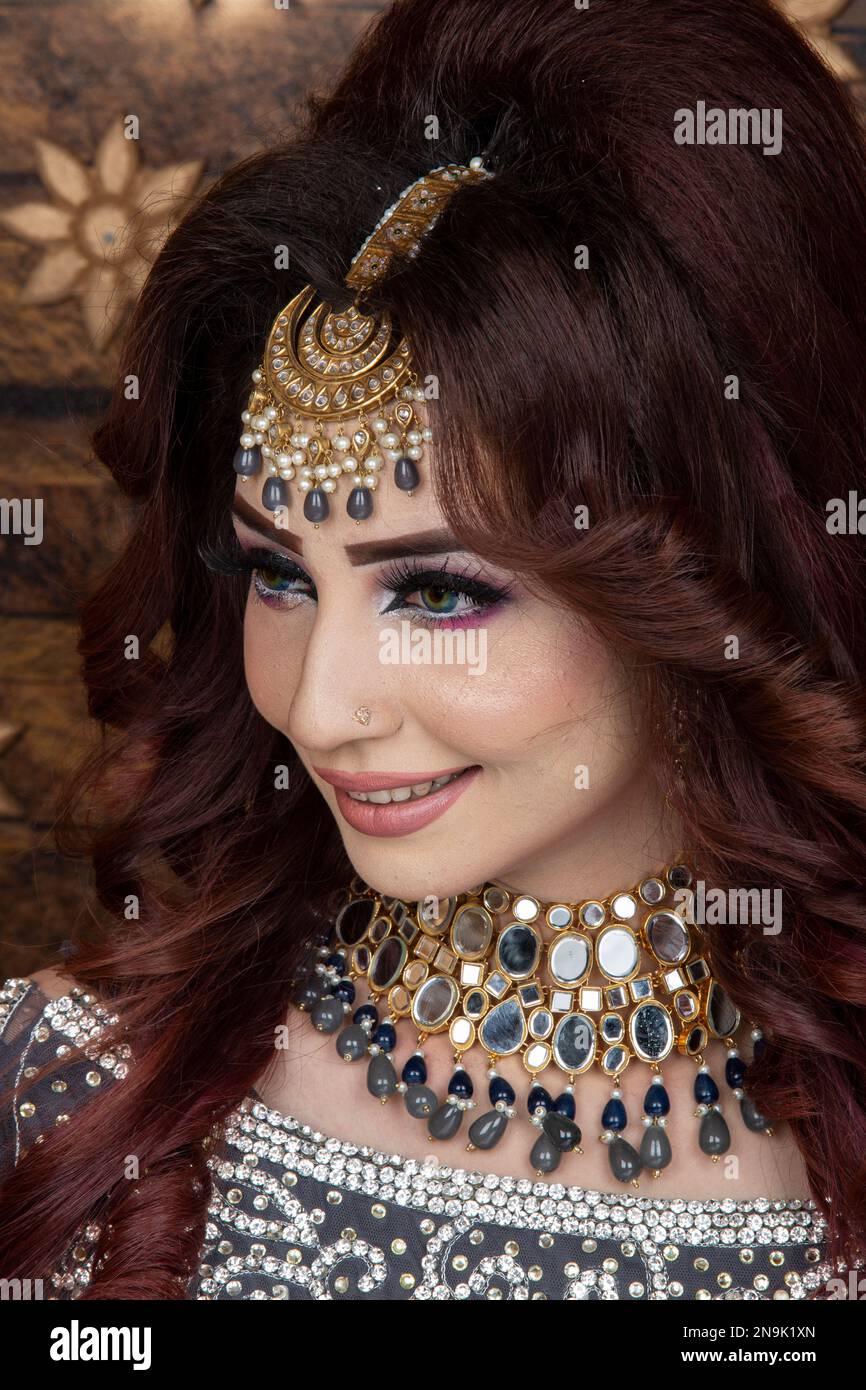 Kashees party makeup  hair by Kashif Aslam  Day 2 Baraat  YouTube