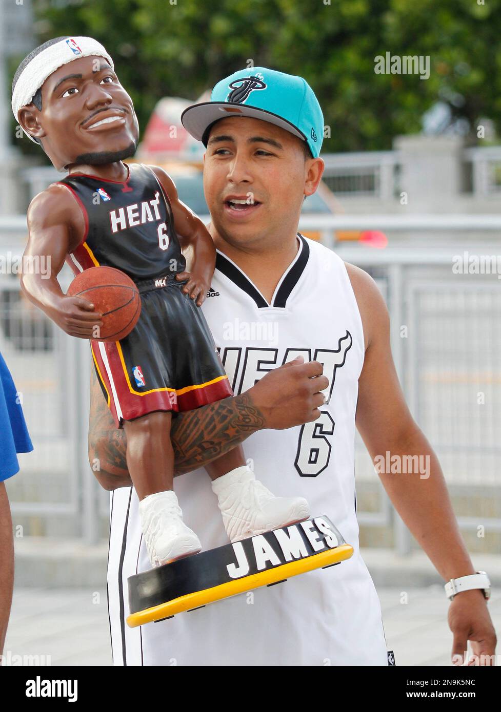 lebron james bobblehead miami heat