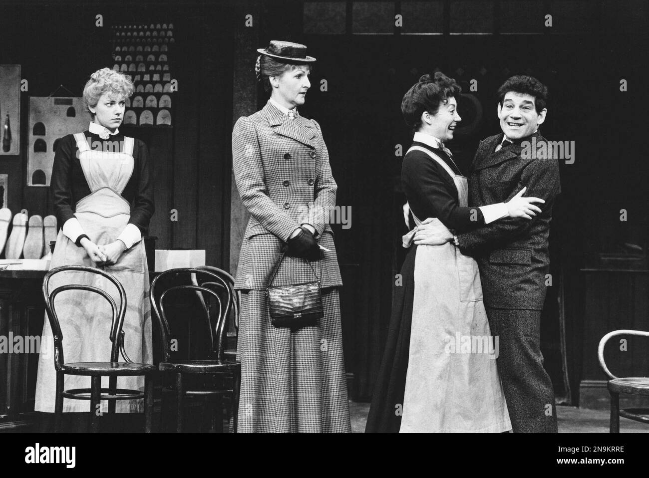 l-r: Belinda Lang (Vickey Hobson), Penelope Keith (Maggie Hobson), Anita Carey (Alice Hobson), Trevor Peacock (William Mossop) in HOBSON'S CHOICE by Harold Brighouse at the Theatre Royal Haymarket, West End,London SW1 11/02/1982  set design: Kenneth Mellor  costumes: Michael Stennett  lighting: Mark Pritchard  director: Ronald Eyre Stock Photo