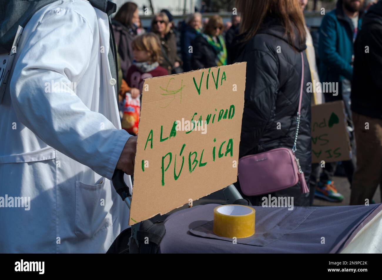 Viva public health care. People in Madrid, Spain, demonstrated against the policies of the president of the Madrid regional government who wants to se Stock Photo