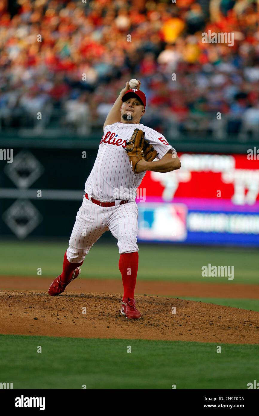 Philadelphia Phillies starting pitcher Joe Blanton throws a pitch ...