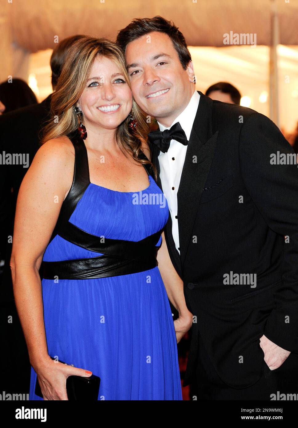 Jimmy Fallon and wife Nancy Juvonen arrive at the Metropolitan Museum ...