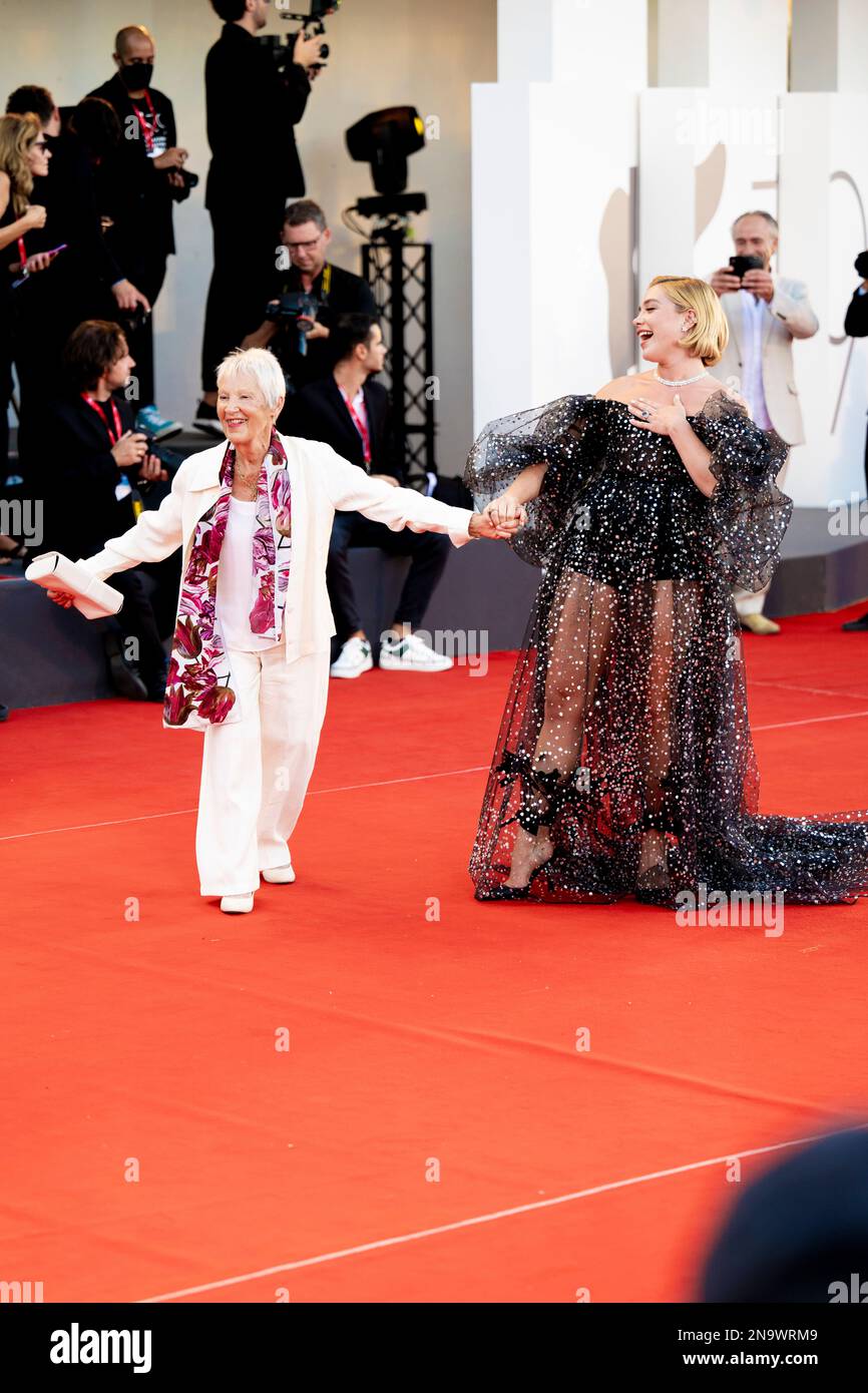 Il cast di "Don't Worry Darling" sul Red Carpet di Venezia 79, La