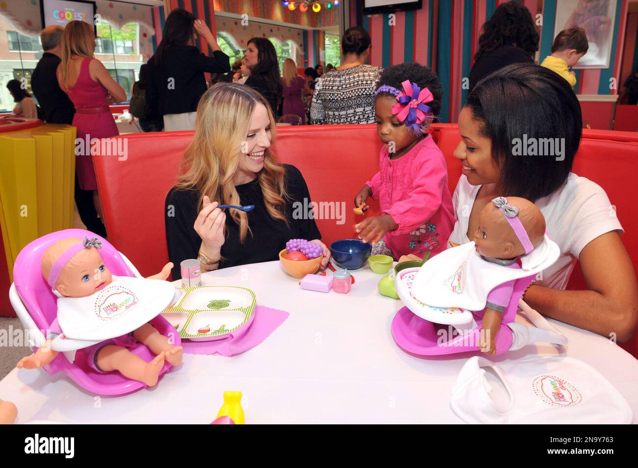 Rosie Pope, left, star of Bravo reality series, "Pregnant in Heels