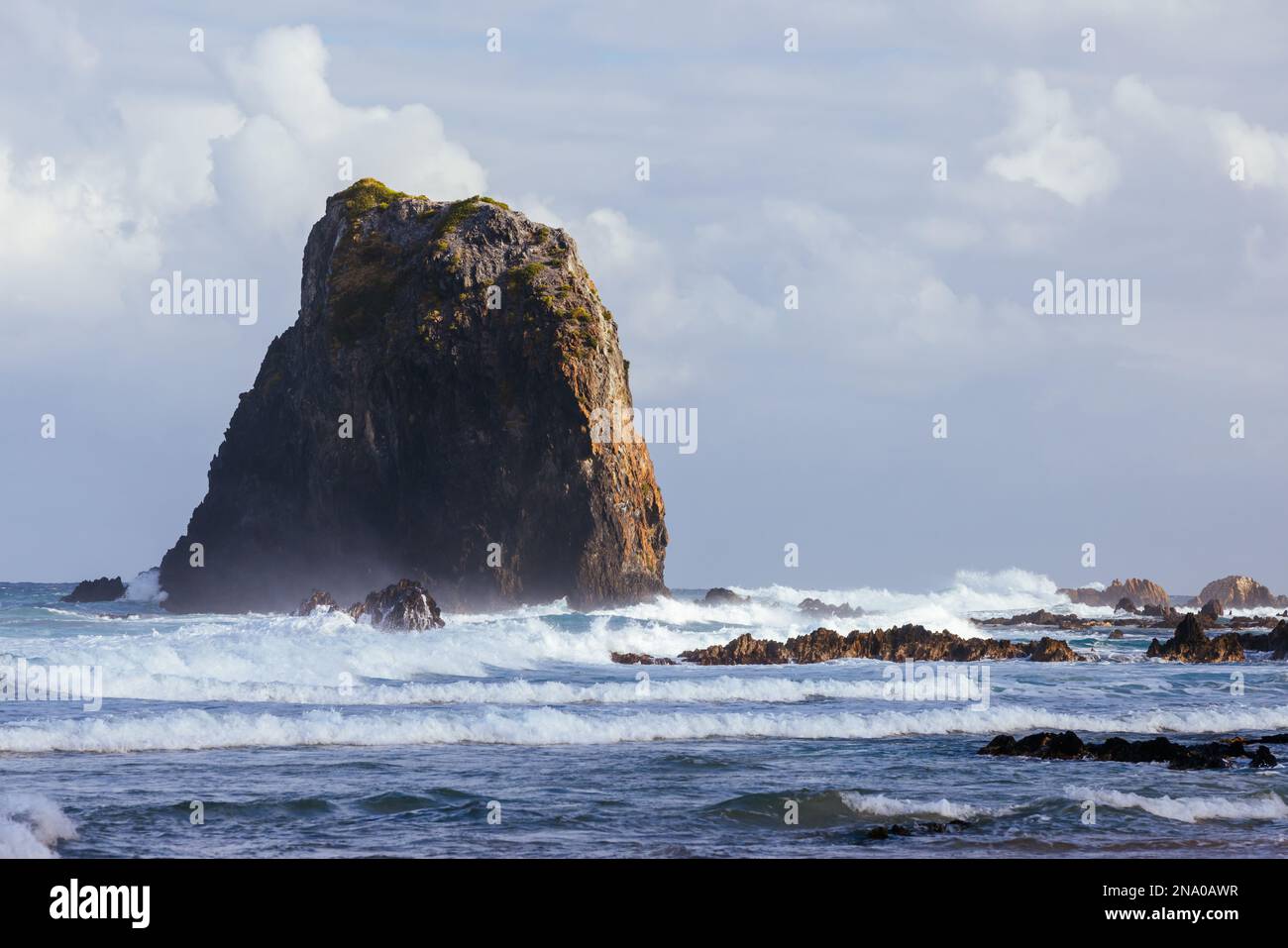 Glasshouse rocks in narooma hi-res stock photography and images - Alamy