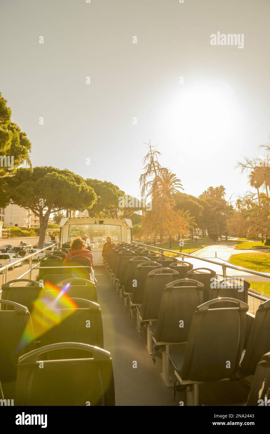 cannes tour bus