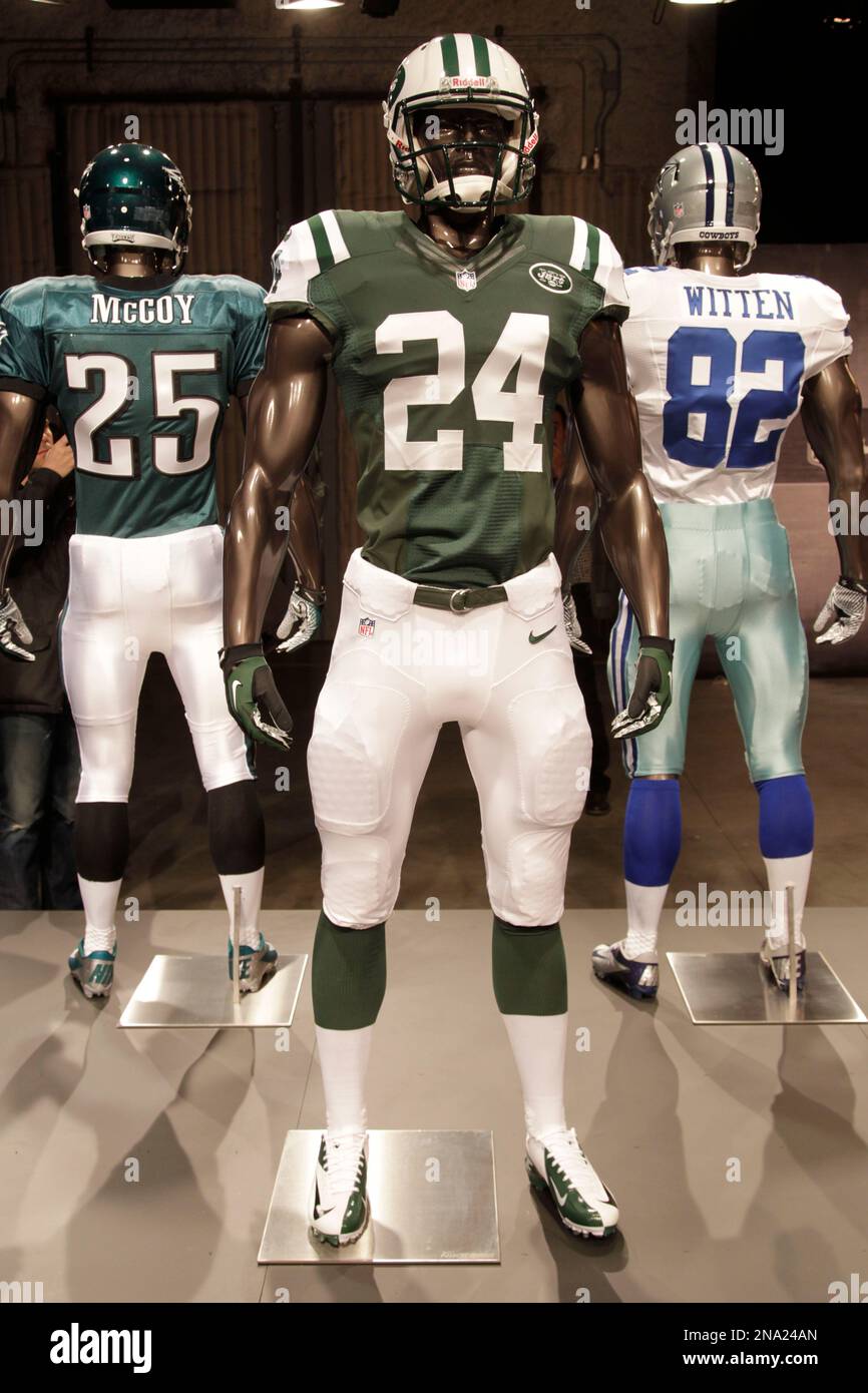 New York Jets uniforms through the years