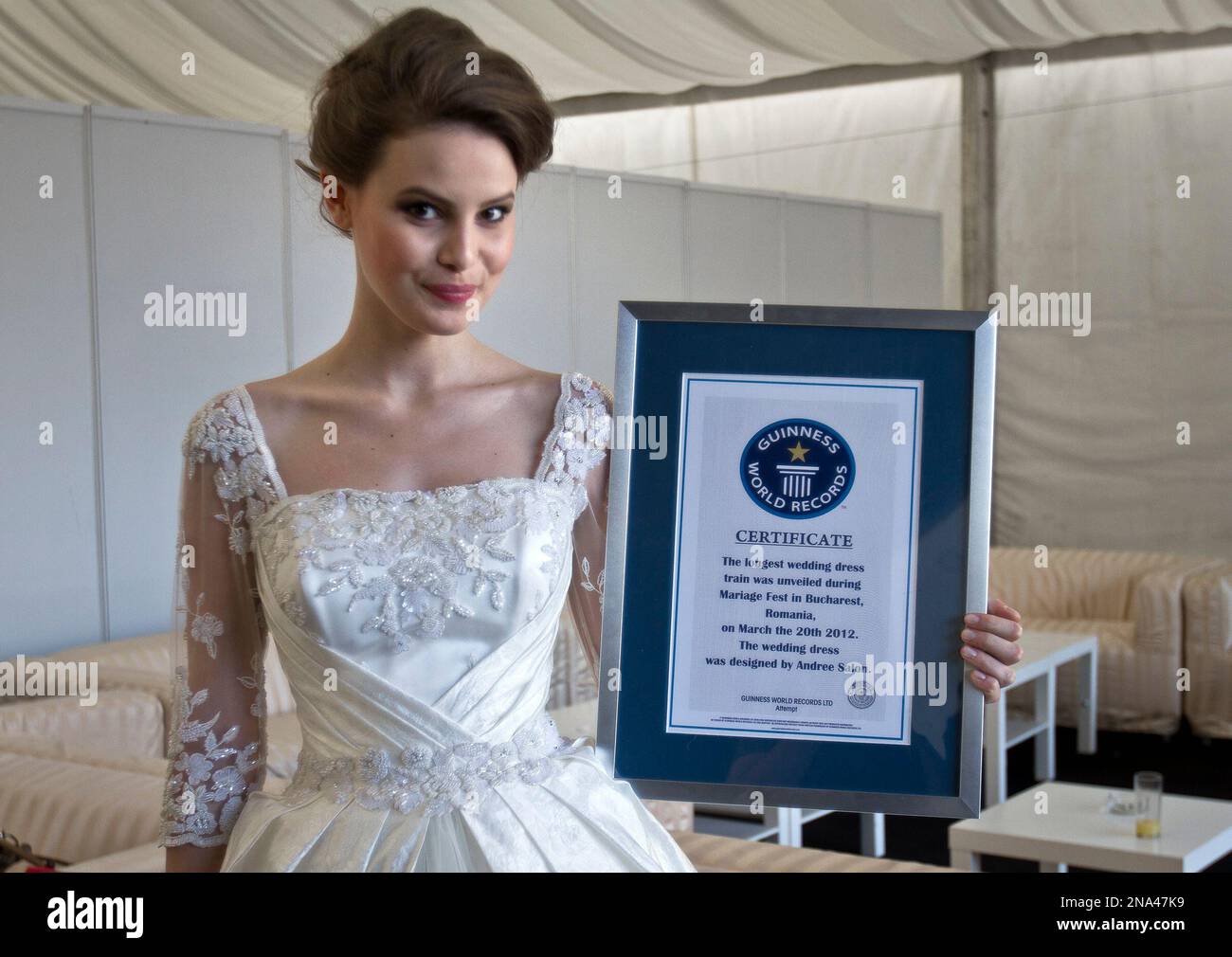 emma-dumitrescu-17-years-old-a-model-holds-a-guinnness-record