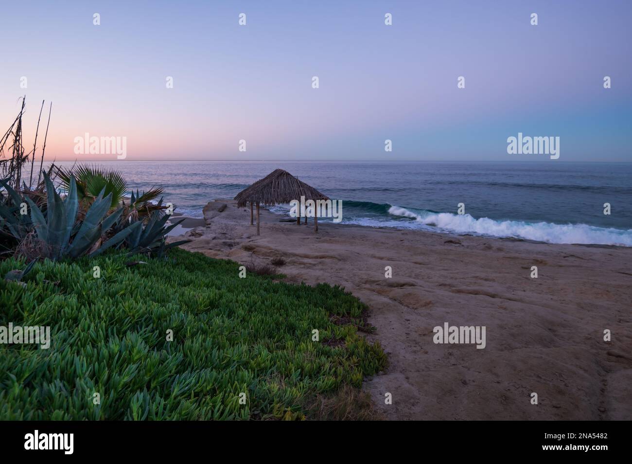 The Windansea surf shack in La Jolla, California Stock Photo - Alamy