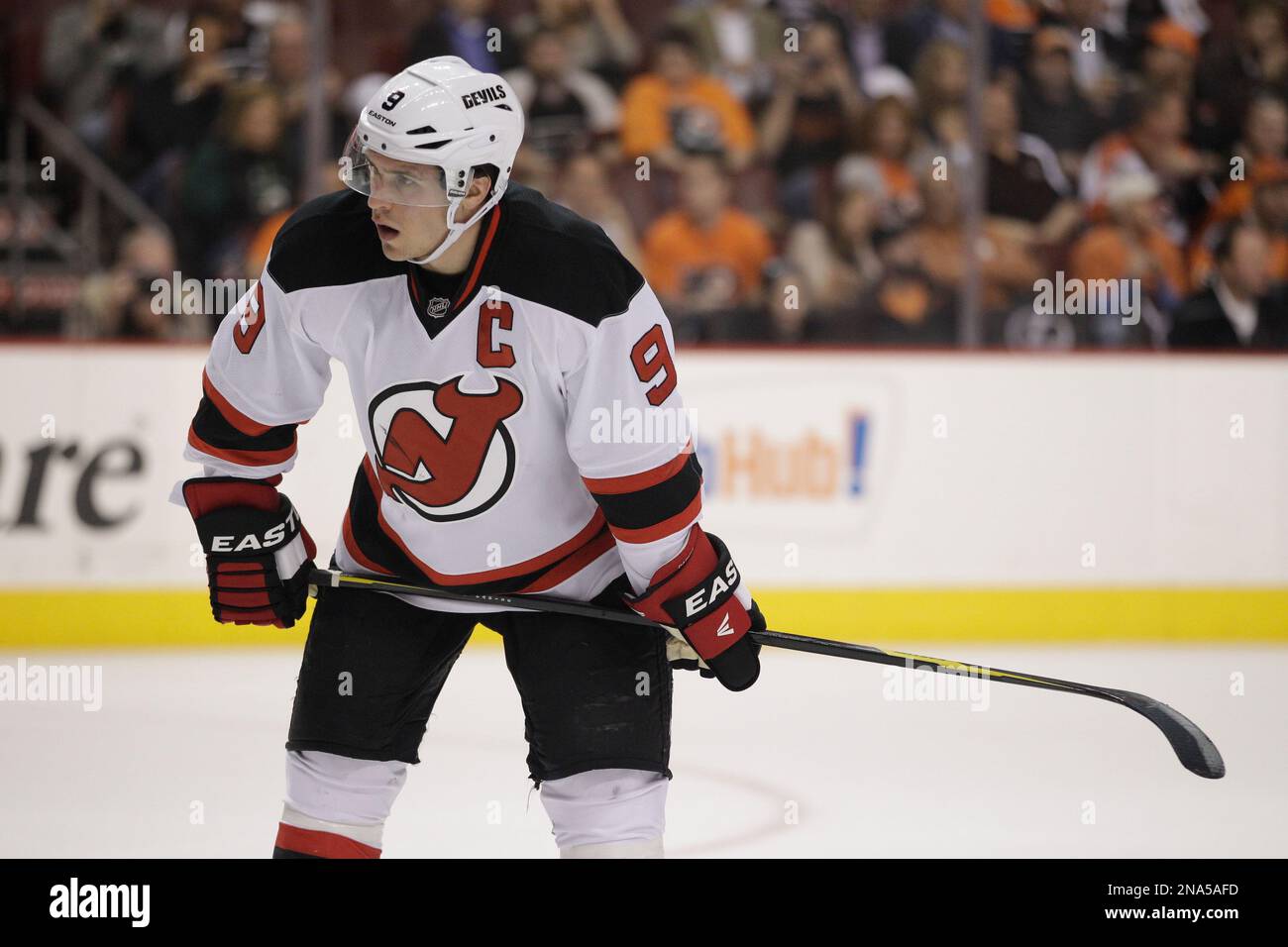 New Jersey Devils' Zach Parise during an NHL hockey game against the  Philadelphia Flyers, Tuesday, March 13, 2012, in Philadelphia. (AP  Photo/Matt Slocum Stock Photo - Alamy