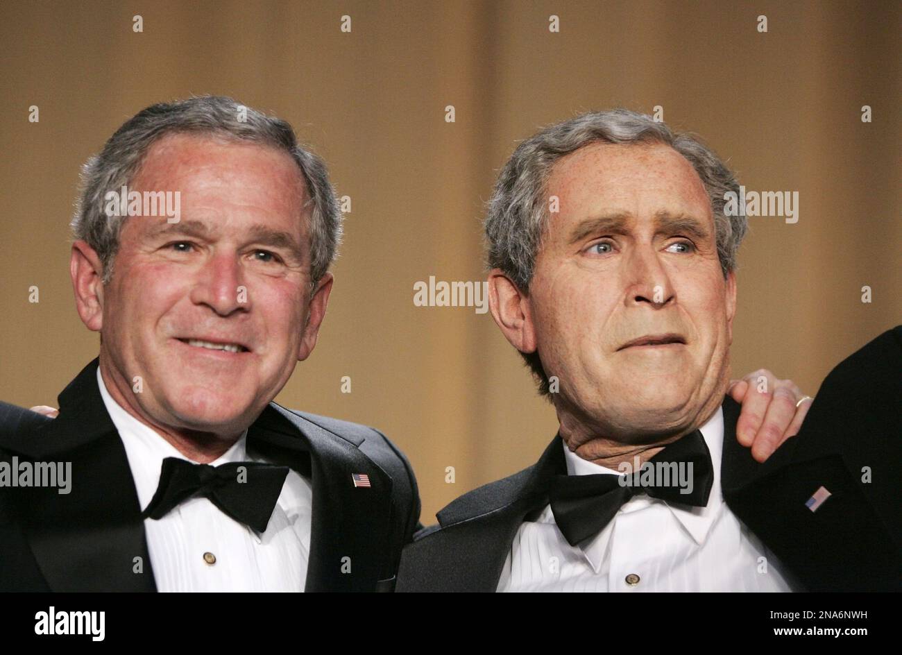 File - In this April 29, 2006 file photo, President George W. Bush, left, and Steve Bridges, a comedian and Bush impersonator pose during the White House Correspondents' Association's 92nd annual awards dinner in Washington. Comic impressionist Bridges, best known for impersonating former President George W. Bush, has died at home in Los Angeles. Bridges, 48, was found unresponsive by a housekeeper on Saturday. The coroner's office says it is being investigated as an apparently natural death but an autopsy will be conducted. (AP Photo/Haraz N. Ghanbari, File) Stock Photo