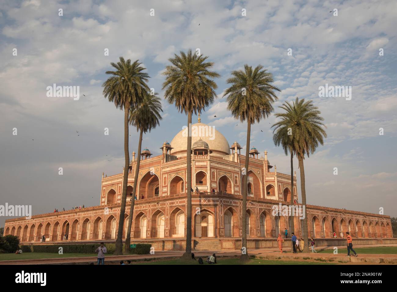 Mirak mirza ghiyas architect hi-res stock photography and images - Alamy
