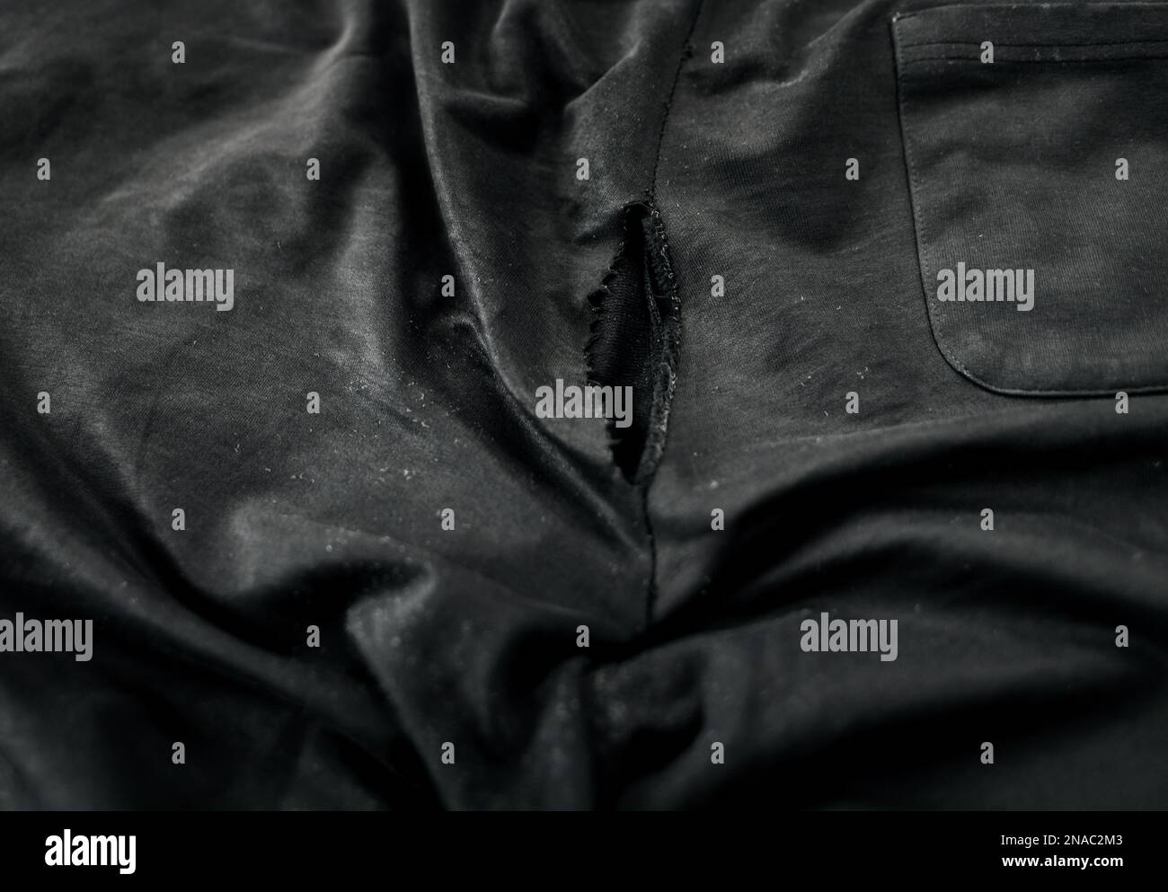 Share 76+ white marks on black pants best in.eteachers