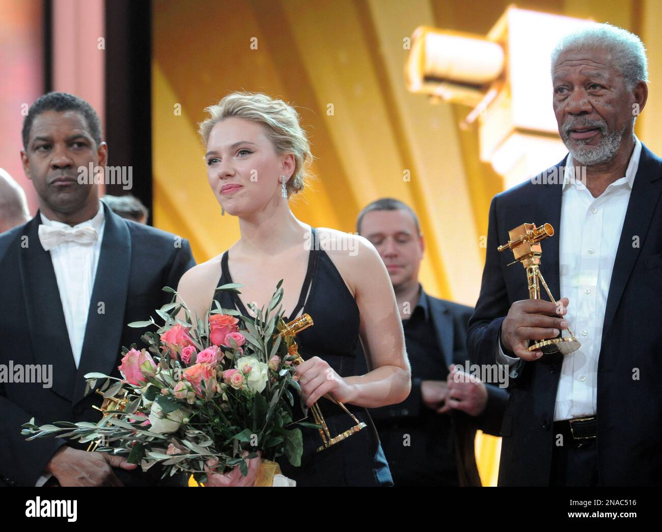 From left to right US actors Denzel Washington, Scarlett Johansson and