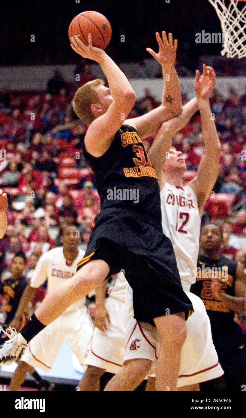 Southern California center James Blasczyk (31) attempts a shot over ...