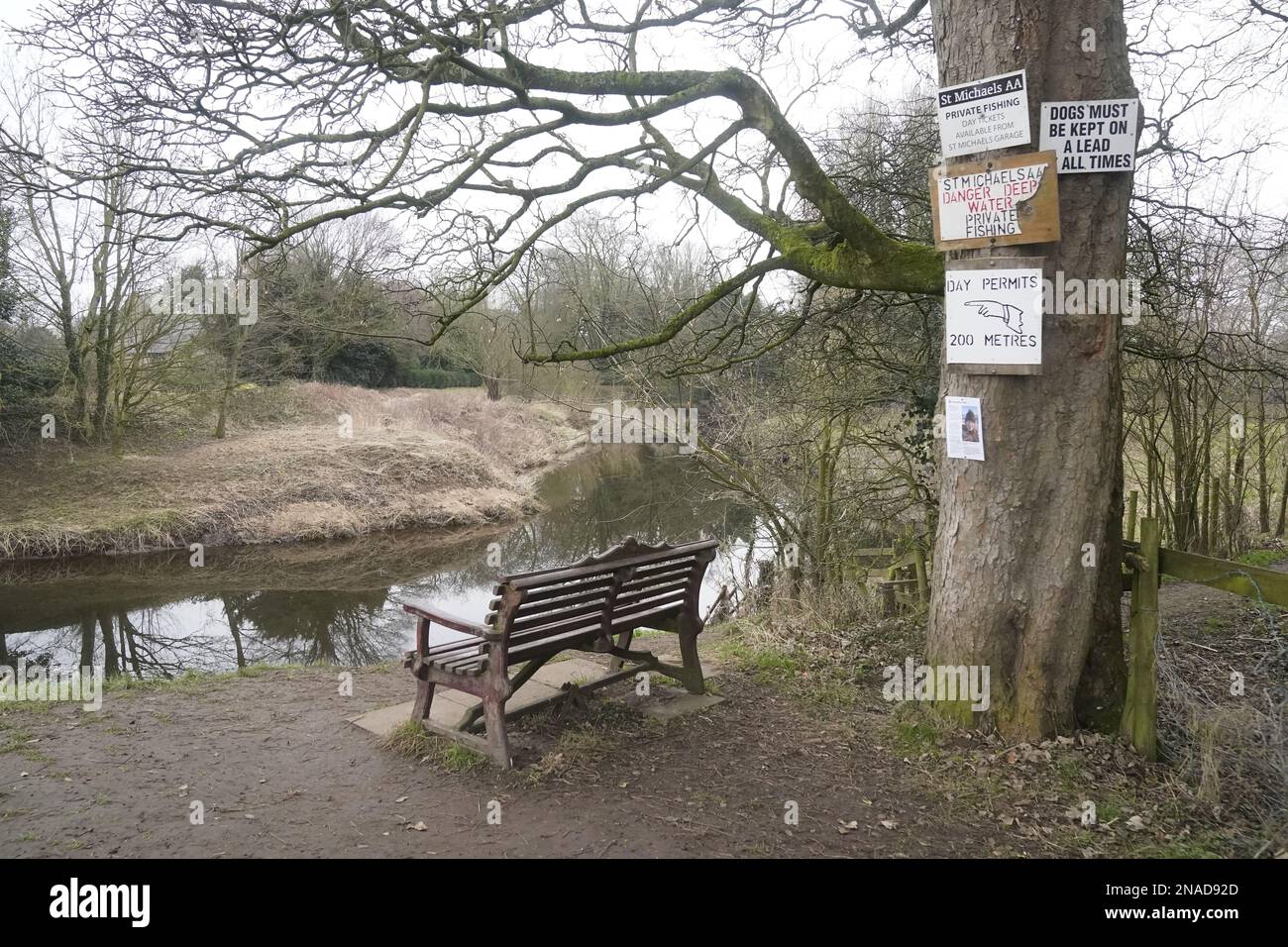 An appeal poster on a tree in St Michael's on Wyre, Lancashire, as police continue their search for missing woman Nicola Bulley, 45, who vanished on January 27 while walking her springer spaniel Willow shortly after dropping her daughters, aged six and nine, at school. Picture date: Monday February 13, 2023. Stock Photo